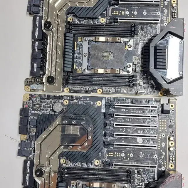 [고장]에브가 evga sr-3 메인보드 2개