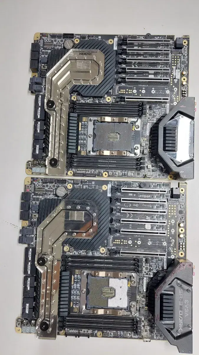 [Gojang] EVGA SR-3 motherboard 2 pcs