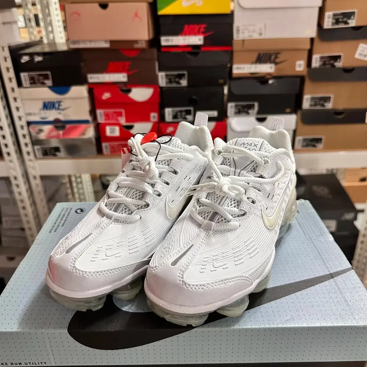 all black vapormax champs