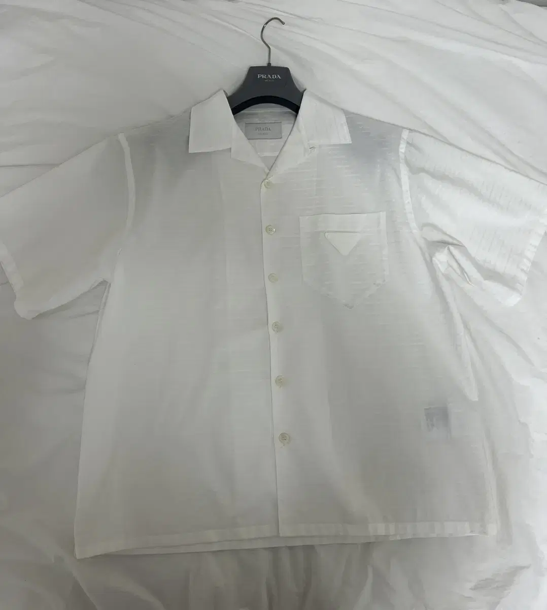 프라다 23ss 반팔 셔츠 XL
