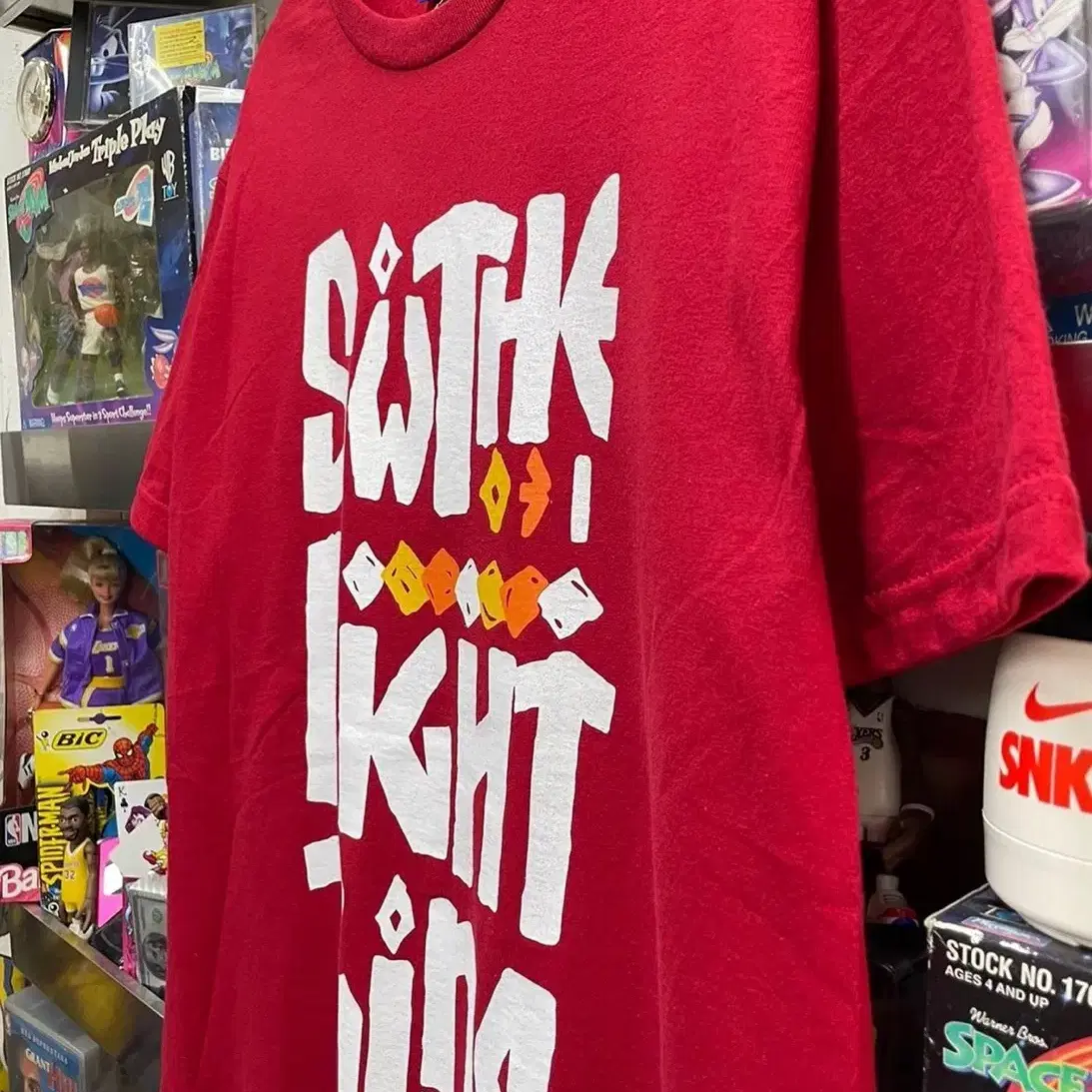 SW031 SW THE RIGHT THING TEE RED