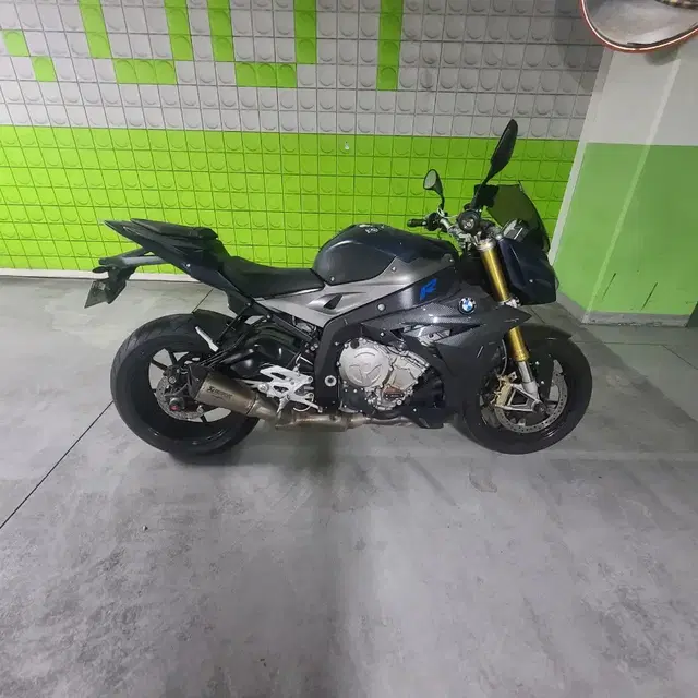 2014 s1000r 28xxx키로 키두개 점검완료 개인 가격내림 급처