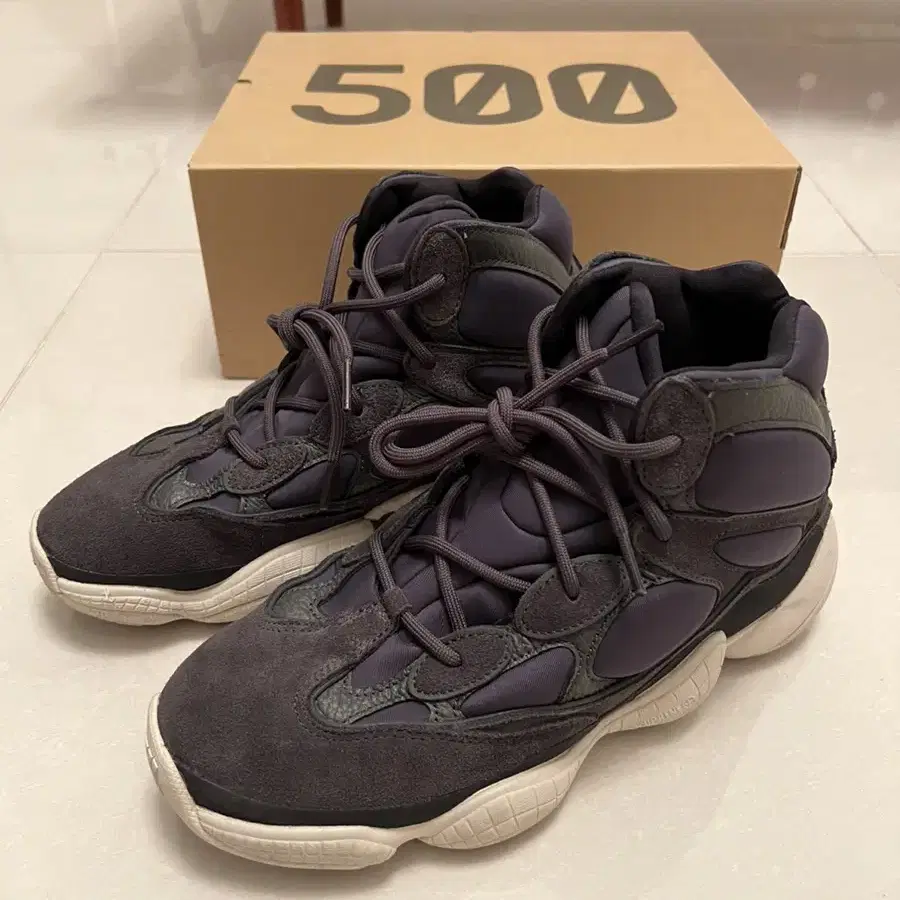 Yeezy 500