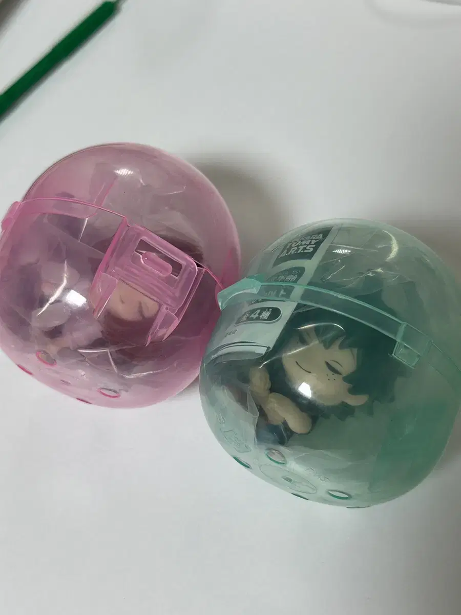 Hiroaka Nahia shoulder thump bulk wts deku midoriya izuku uraraki ochako