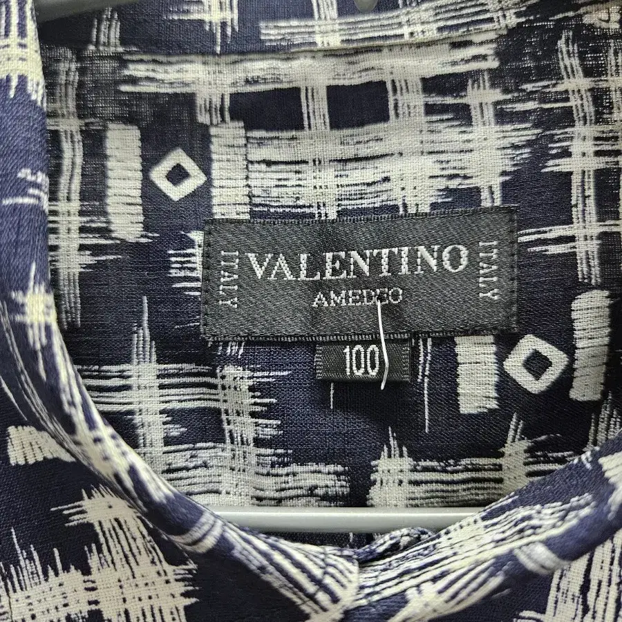 100 발렌티노 Valentino amedeo 반팔 여름 셔츠