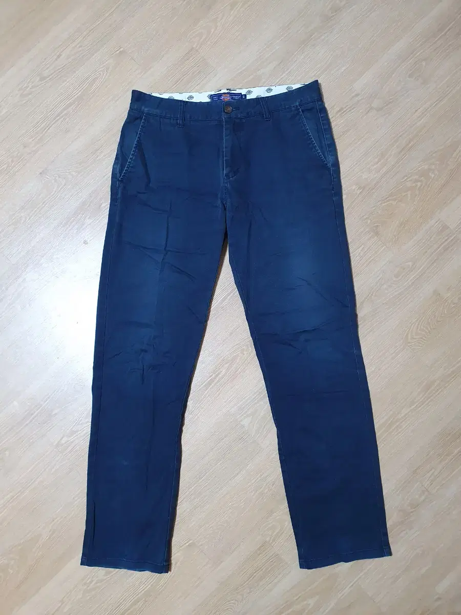 Men's Chino Pants