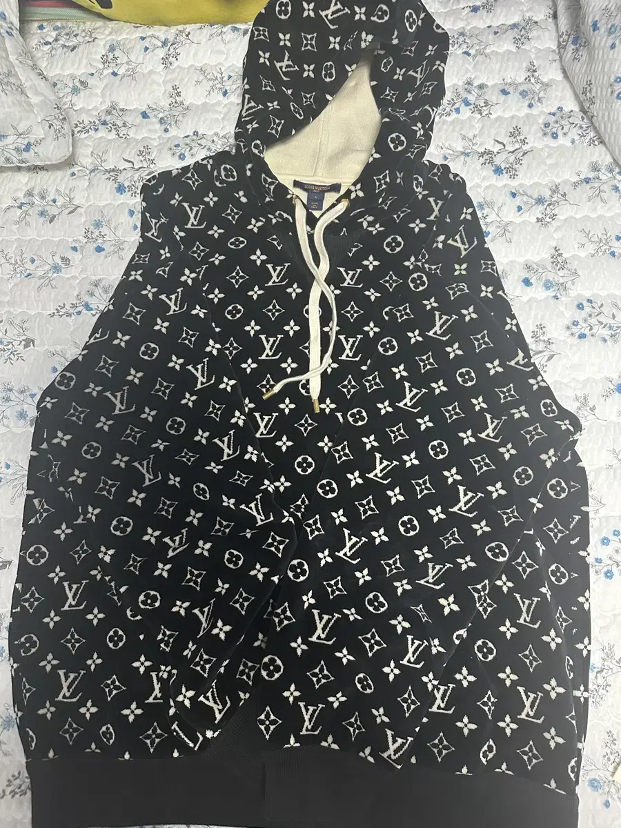 Genuine) Louis Vuitton Full Monogram Velvet Hoodie