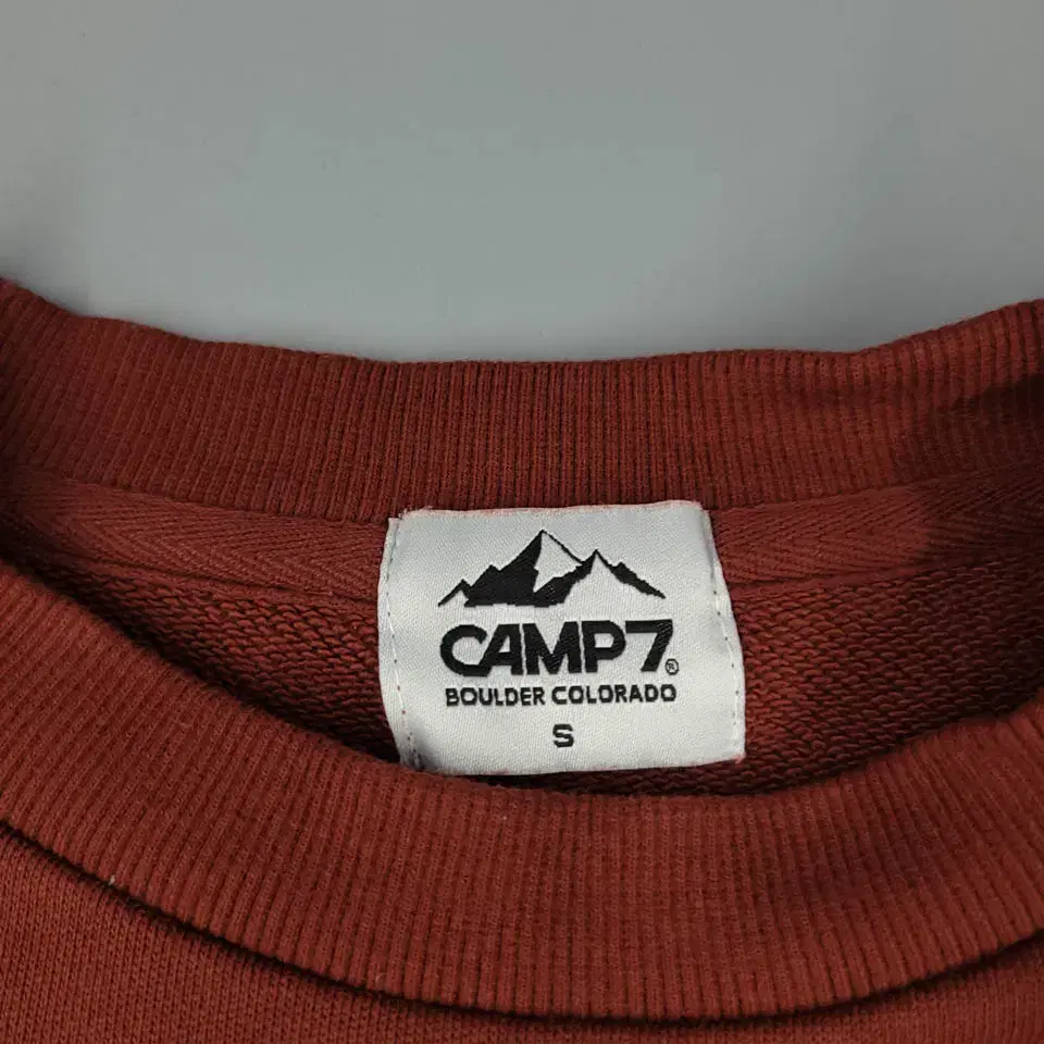 CAMP7 캠프7 브릭레드 자수로고 빅프린팅 코튼100 스웻 맨투맨 티셔