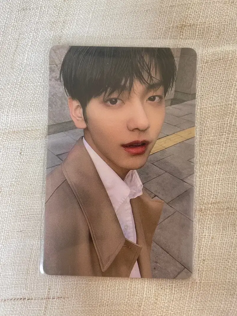 Source) txt Frieze u soobin photocard WTS