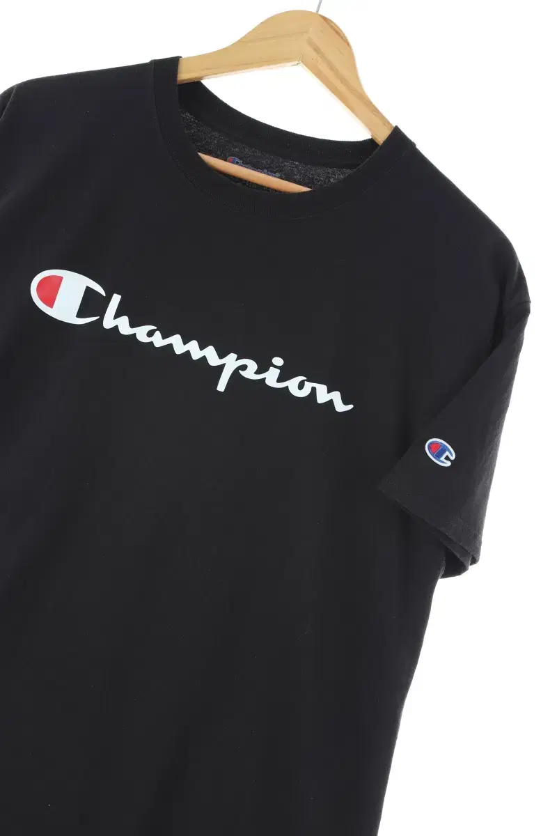 (L) Champion Short-Sleeved T-Shirt Black Big Print Old School-E084