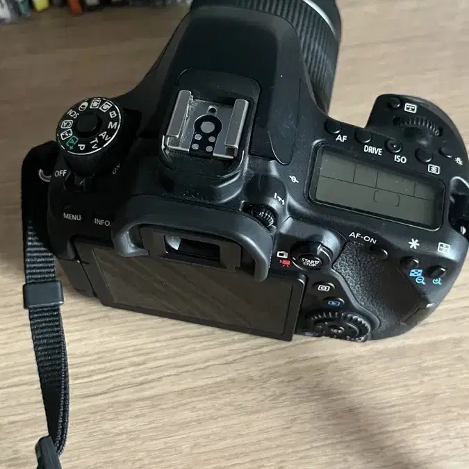 캐논 dslr 80d 번들렌즈 포함