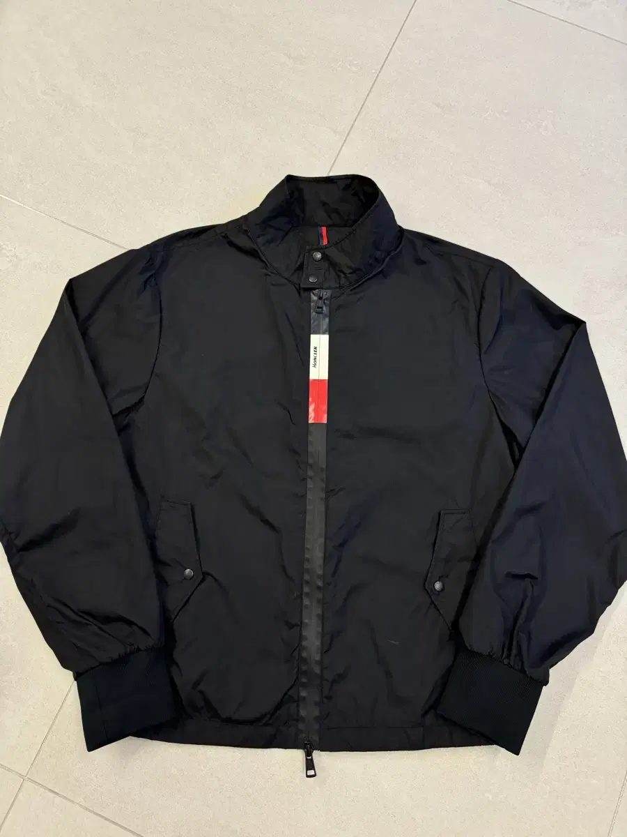 Moncler Men's Black Jacket sells