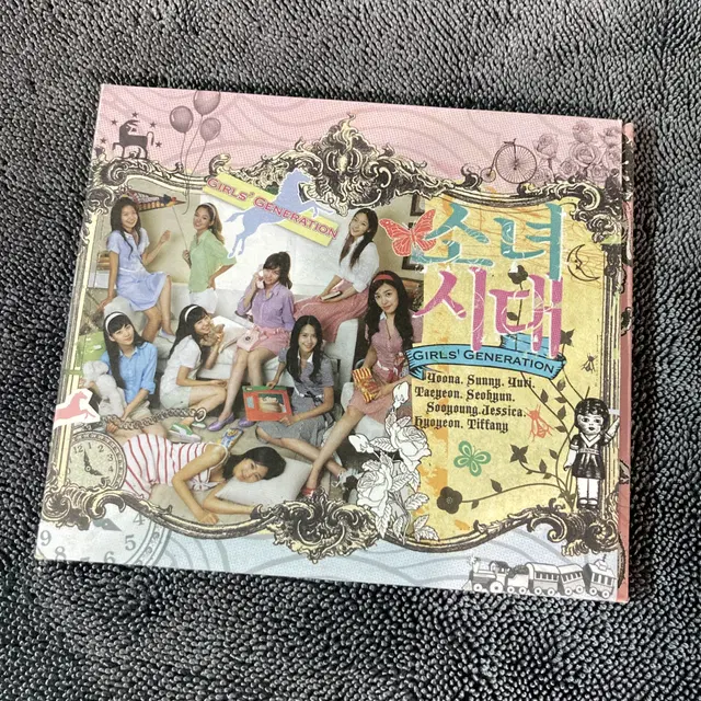 [중고음반/CD] 소녀시대 1st 싱글 데뷔앨범 - 다시 만난 세계