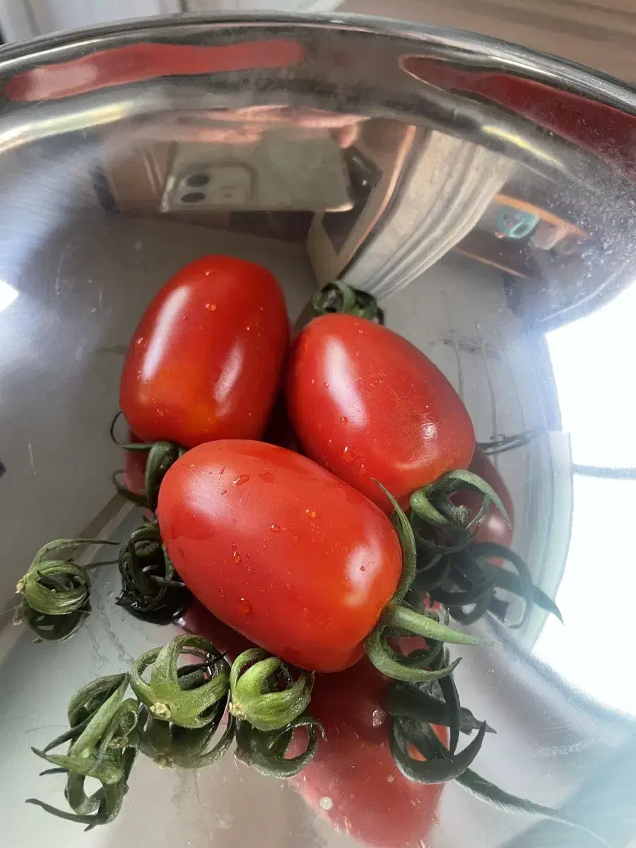 Secret Cherry Tomatoes