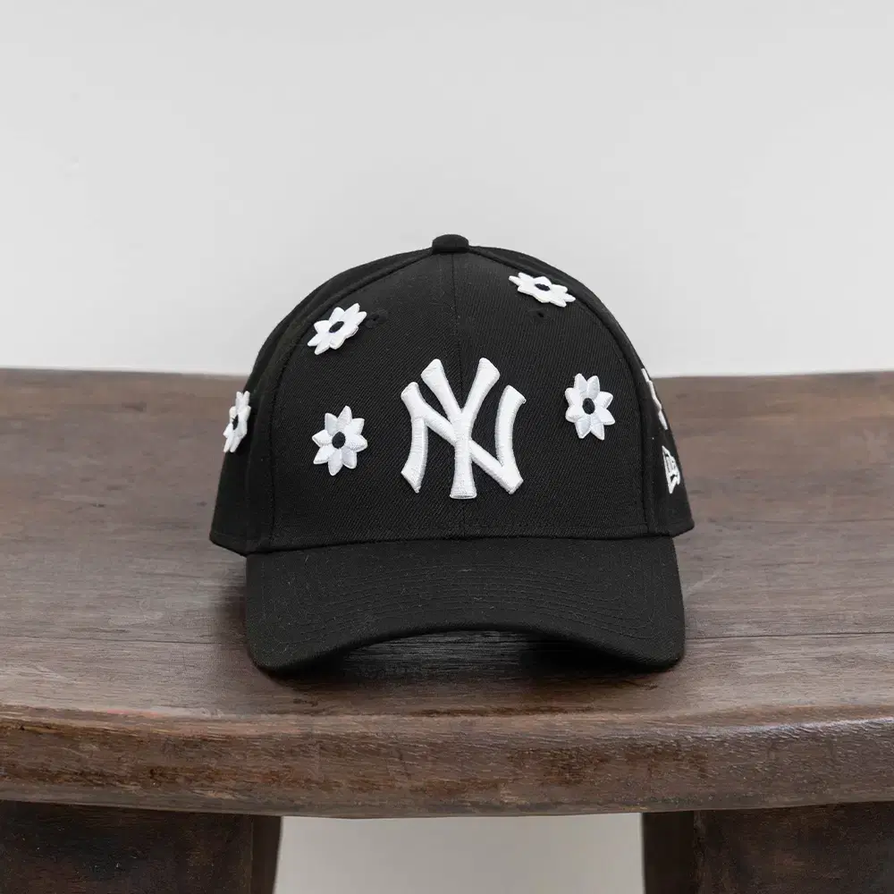 닉기어(NICK GEAR) 3D Flower Cap Black