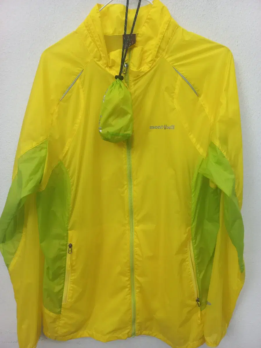 Montbell Tachyon Ultralight 7D Windbreaker (Public100)