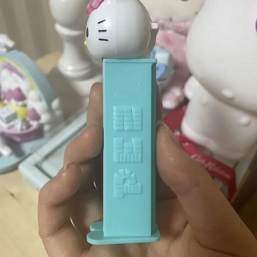 Pez 키티 사탕 디스펜서