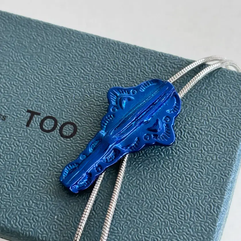 toga metal chain loop tie on Bunjang Global Site.