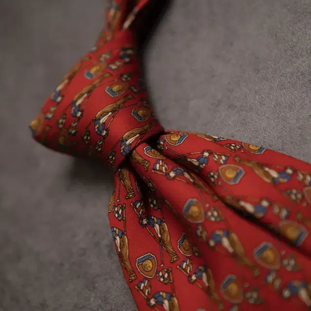 Salvatore Ferragamo Silk Tie (Red/9.5)