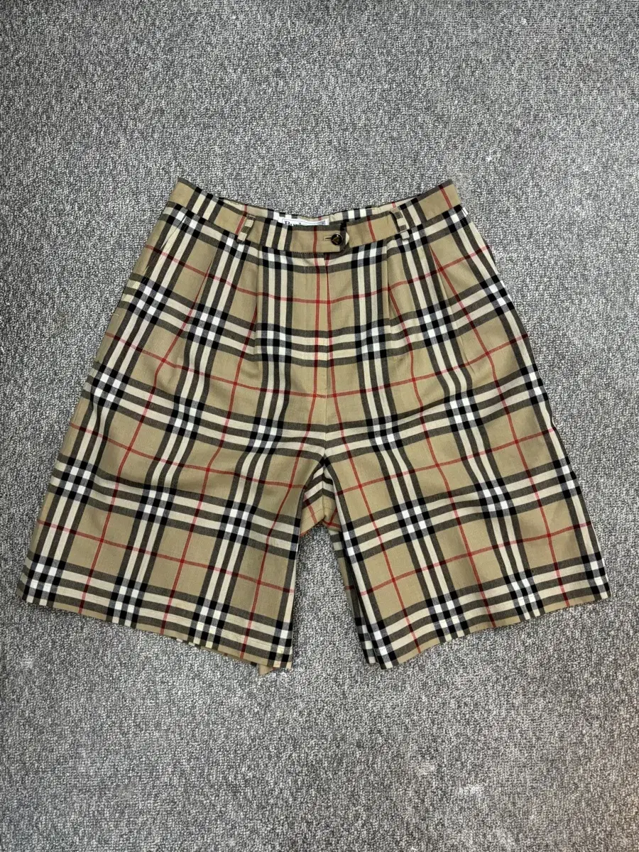 Burberry Half Pants