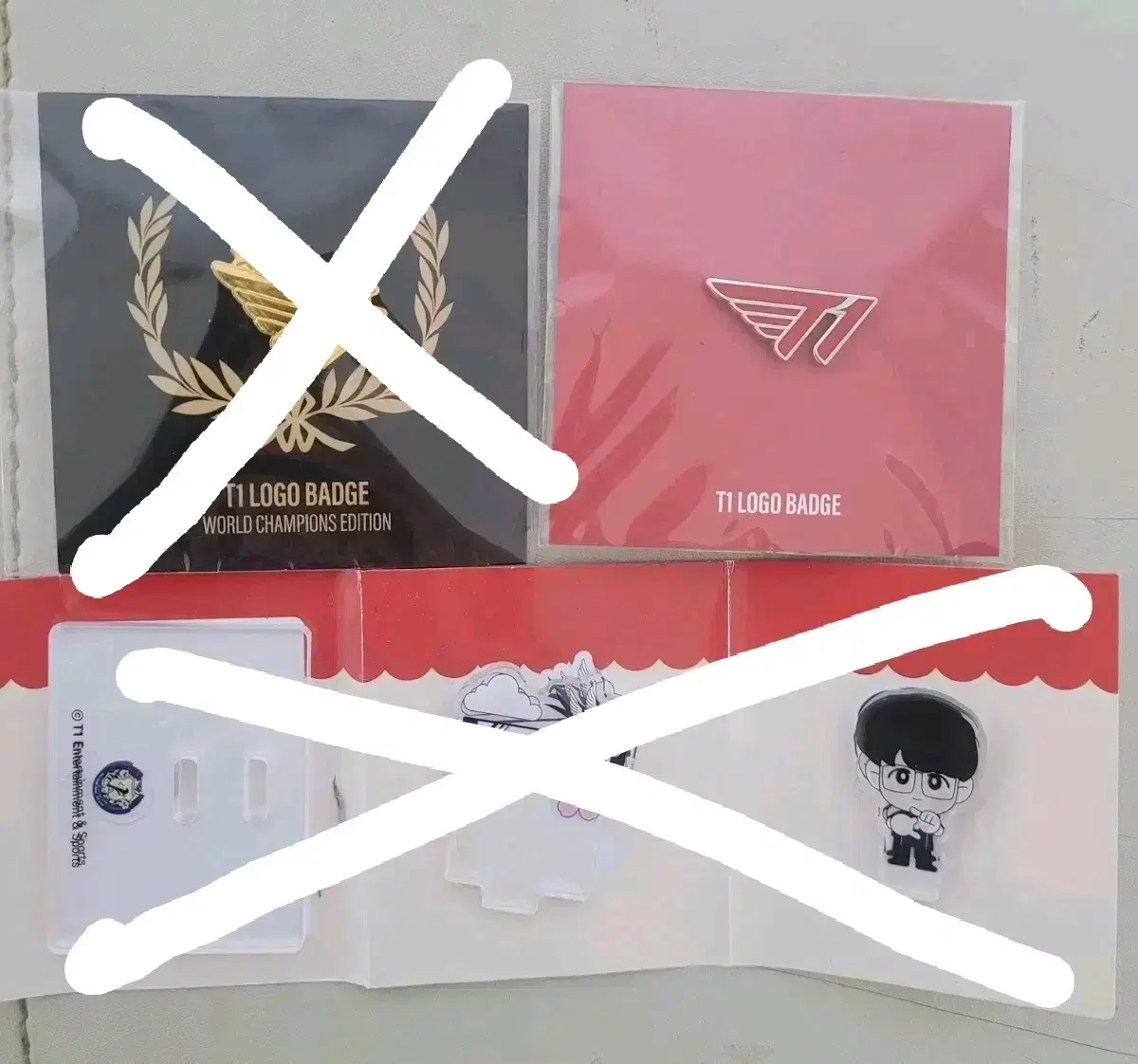 TeeOne Logo Badge acrylic stand Zeus Owner Fei Kuma Yoo Siah Keria