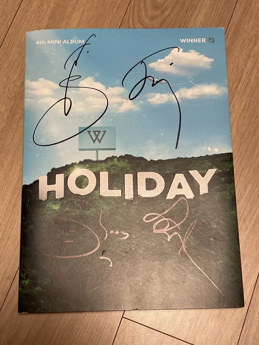 Winner sign CD (holiday album) + album, photobook as a bonus.