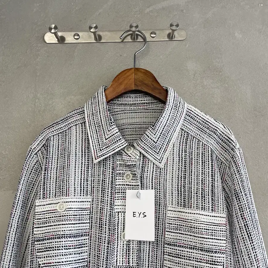 Laseine textured shirt (텍스처드 셔츠)