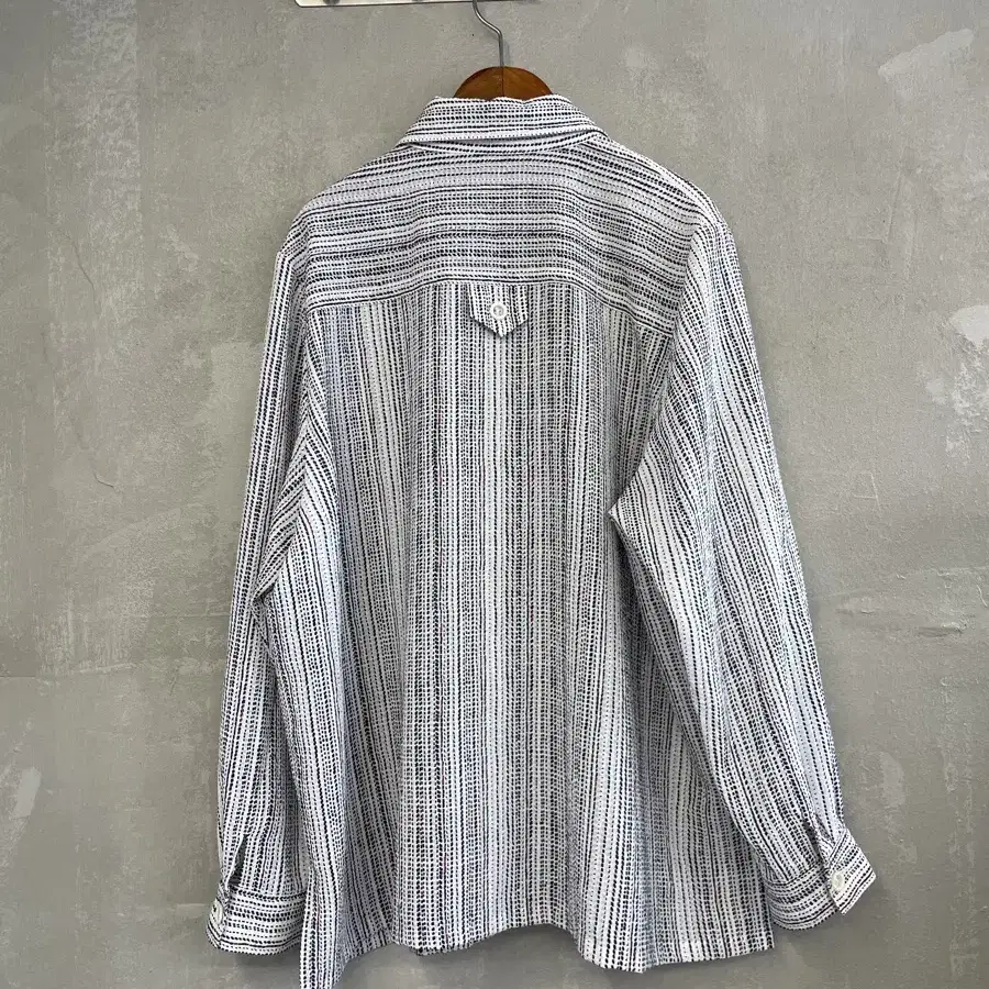 Laseine textured shirt (텍스처드 셔츠)