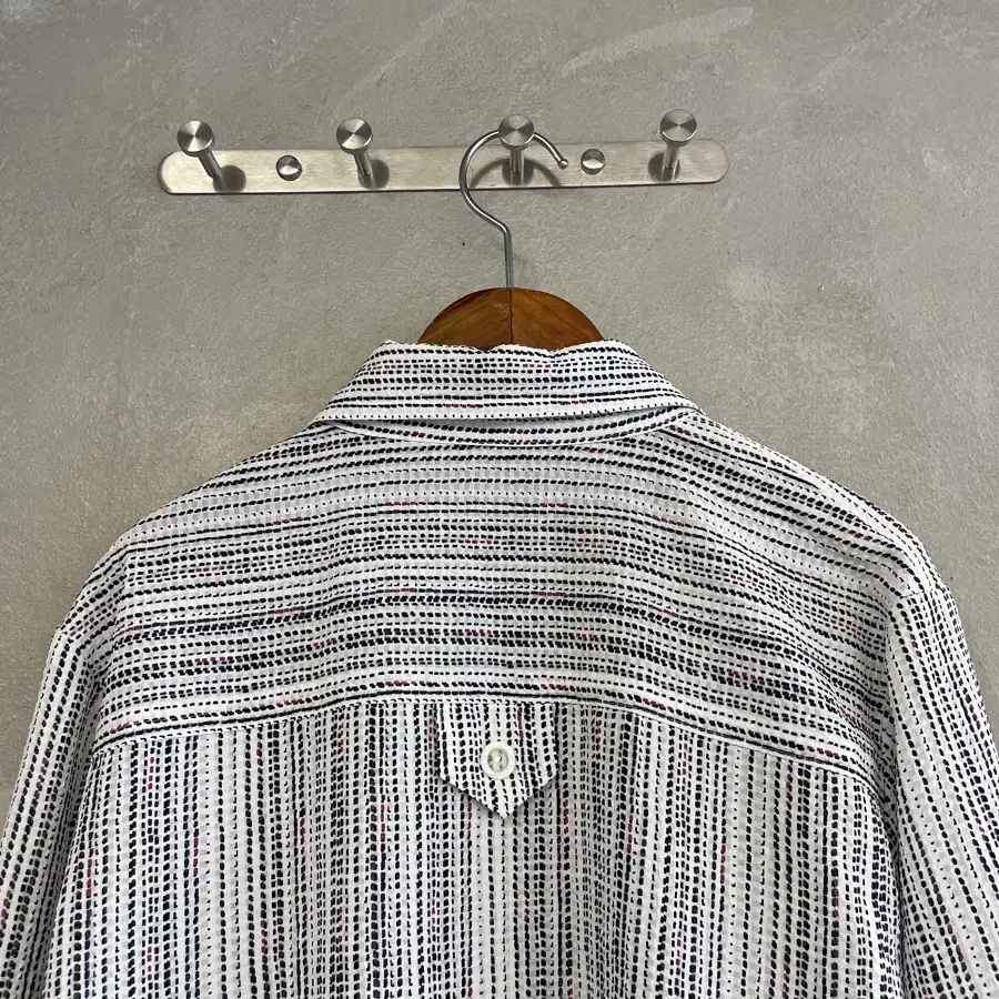 Laseine textured shirt (텍스처드 셔츠)