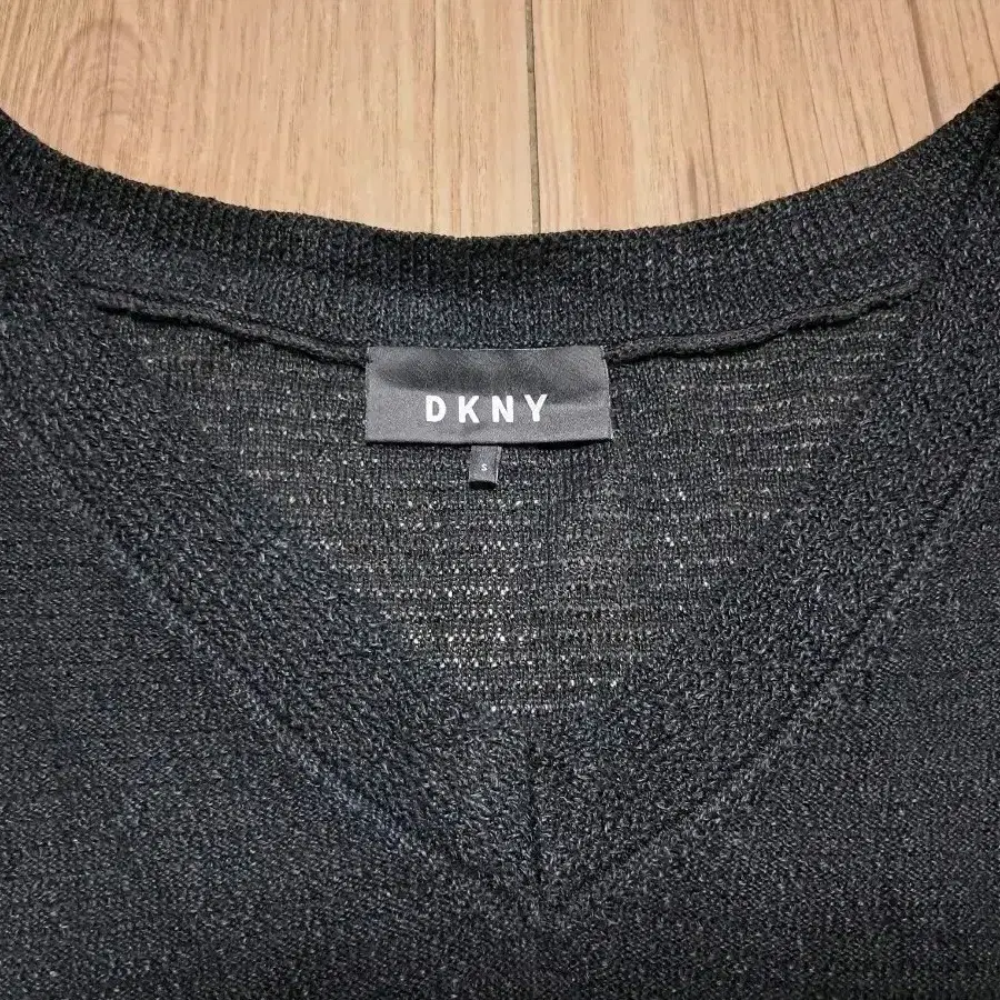 DKNY 린넨 오버핏 반팔티 S