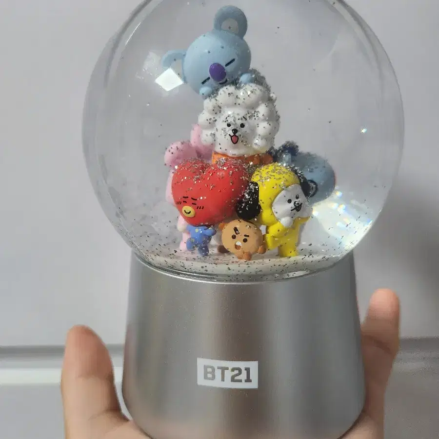 BT21 스노우볼