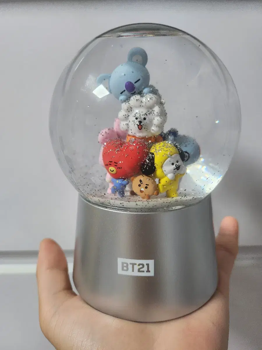 BT21 Snowball