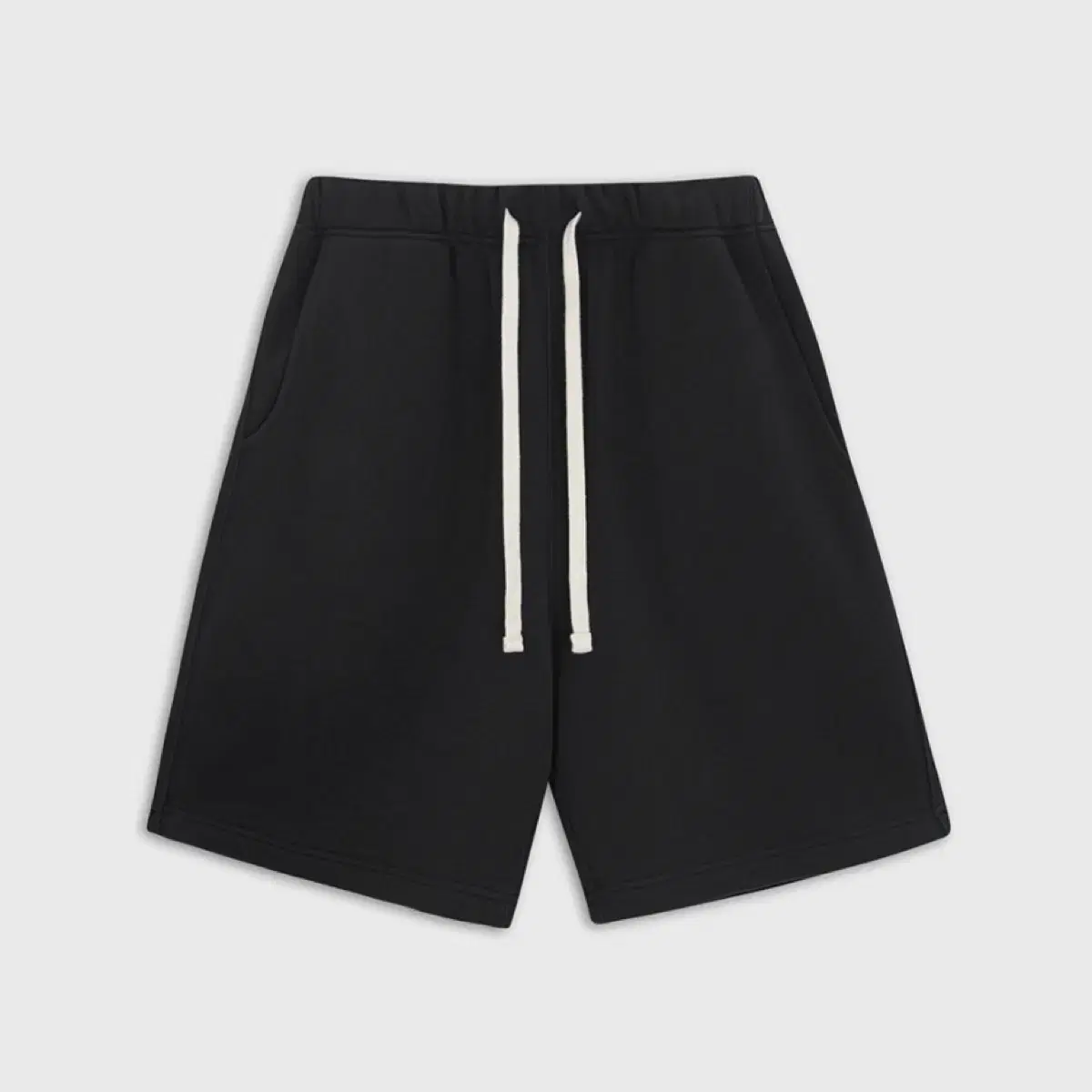 Wraps On Wraps Bermuda 6-Part Shorts (Black L)