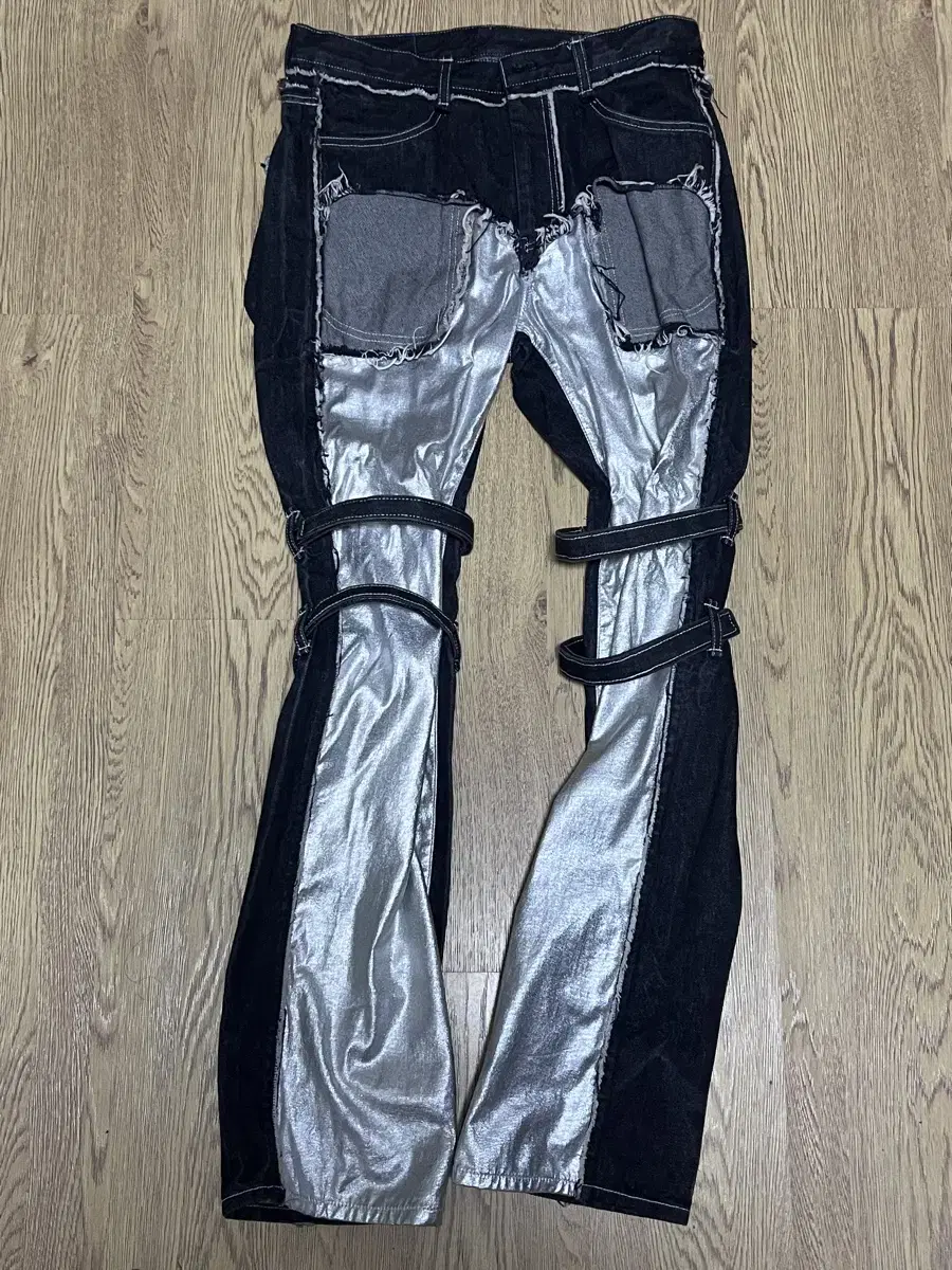 Aishito Shitokinin Bondage Trousers size L