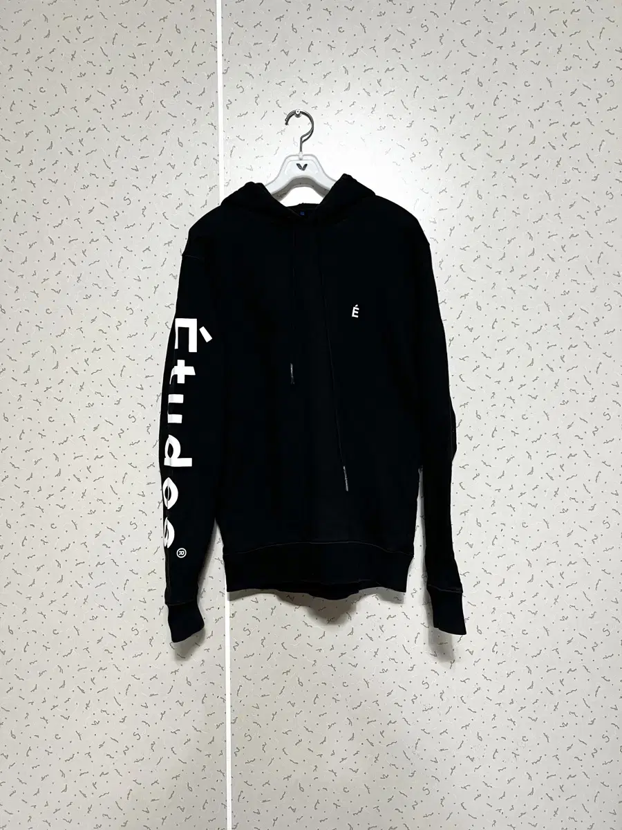 Etude Studio Hoodie M