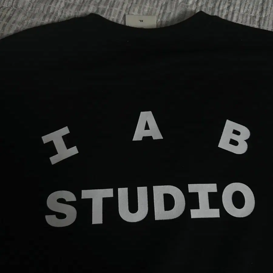 iab studio 10주년 기념 반팔 XL