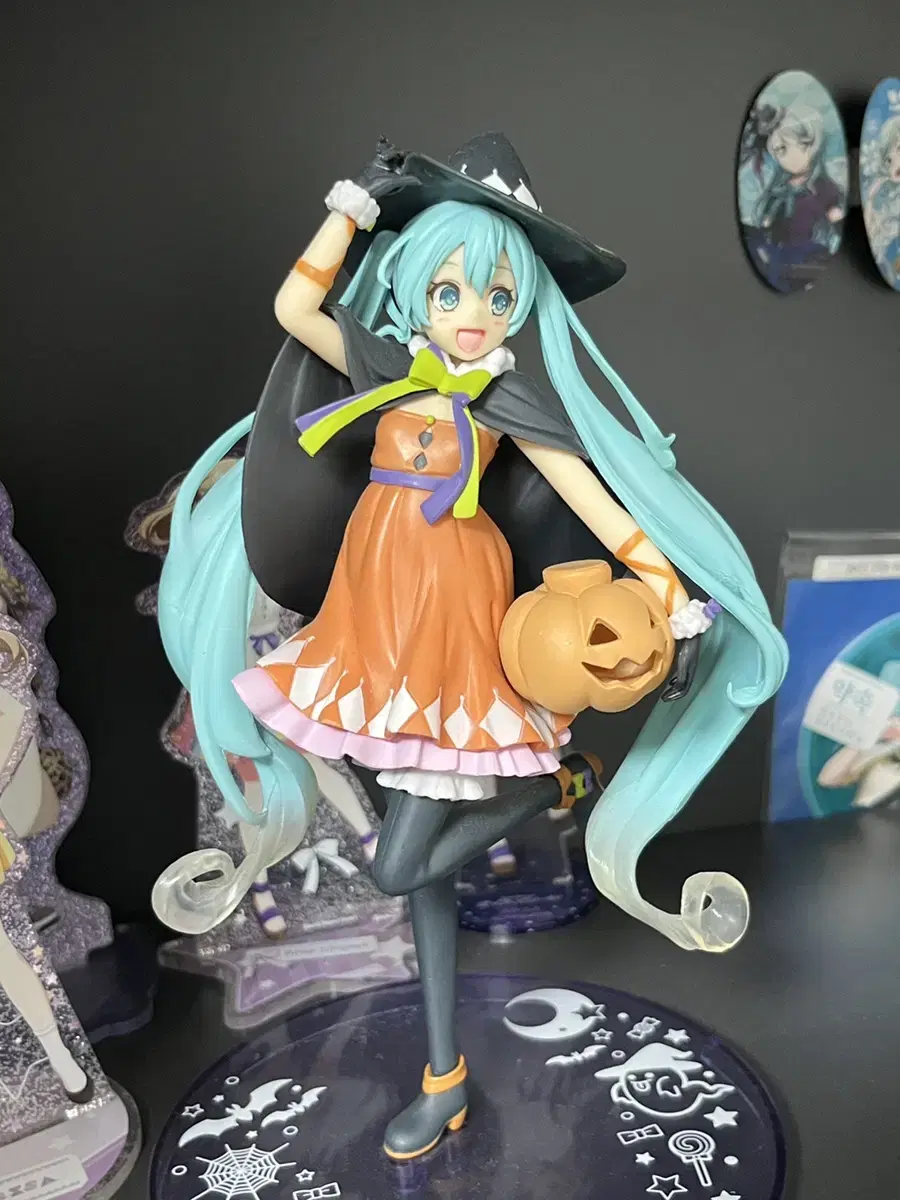 Vocaloid Hatsune Miku Halloween Figure