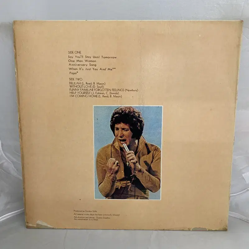 TOM JONES LP / AA3040