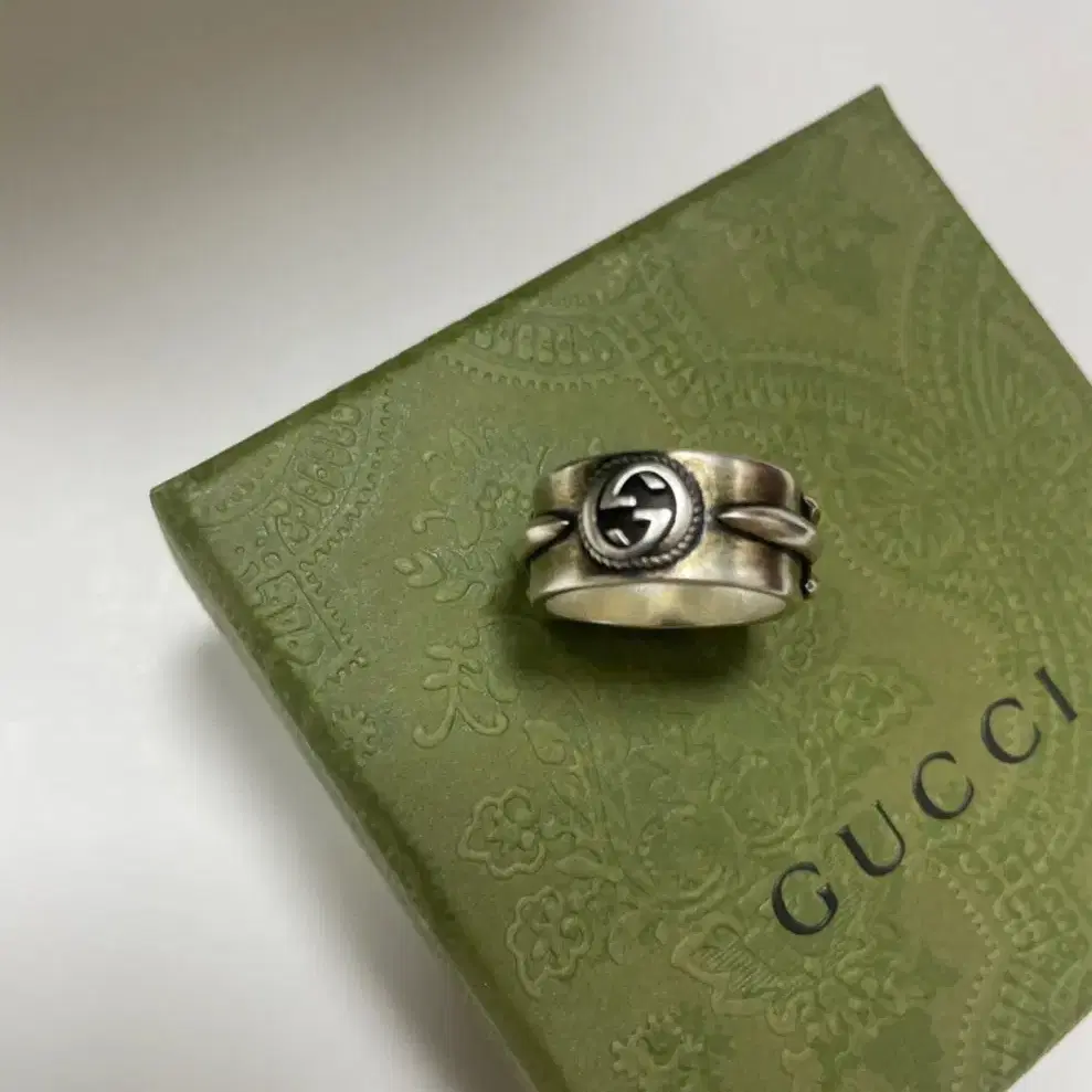 구찌 독특한 반지 17호   gucci