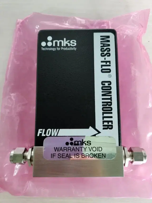 MKS mass flo controller.