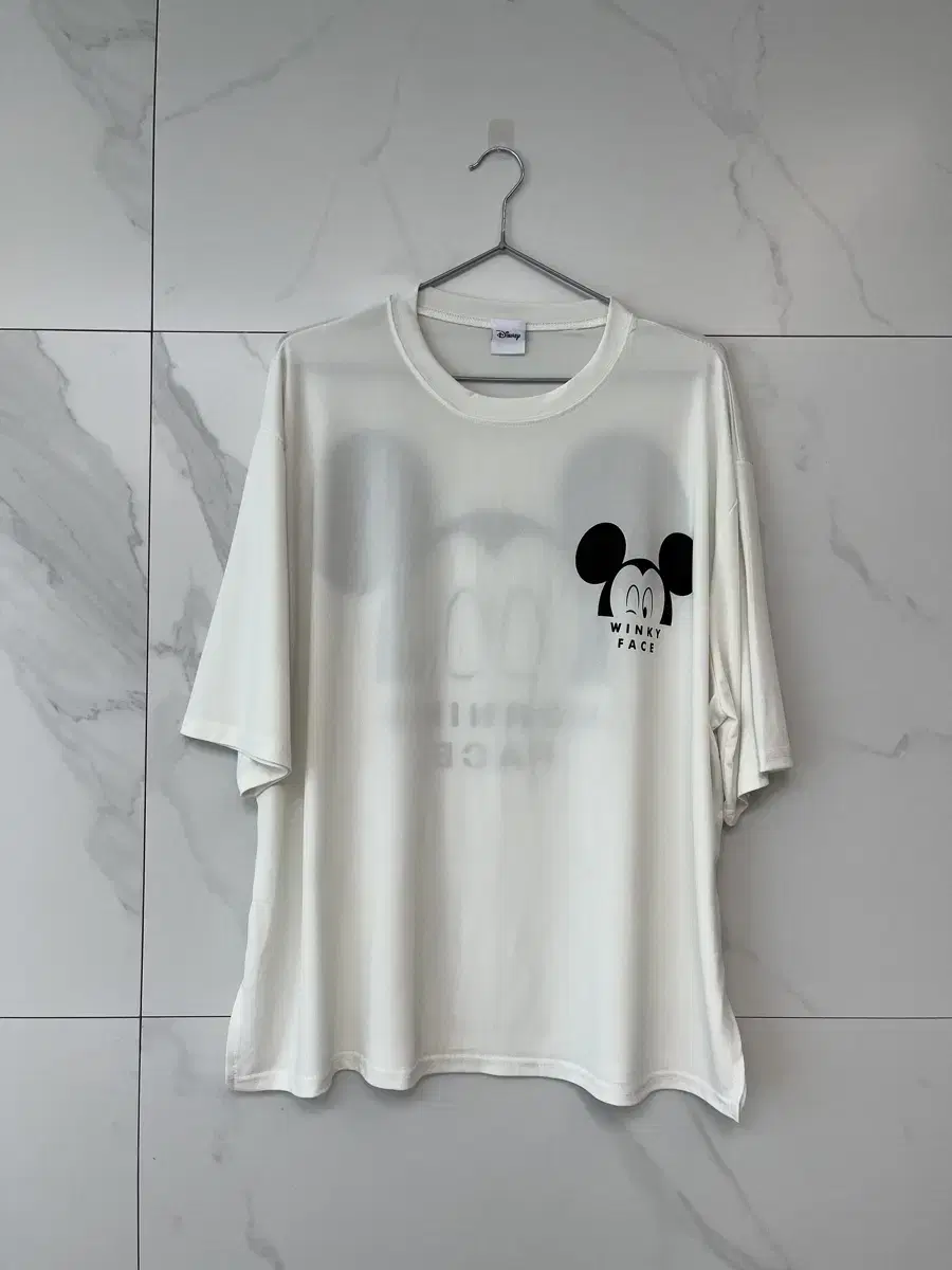 F-size) Genuine Disney Mickey Mouse Challa Tee