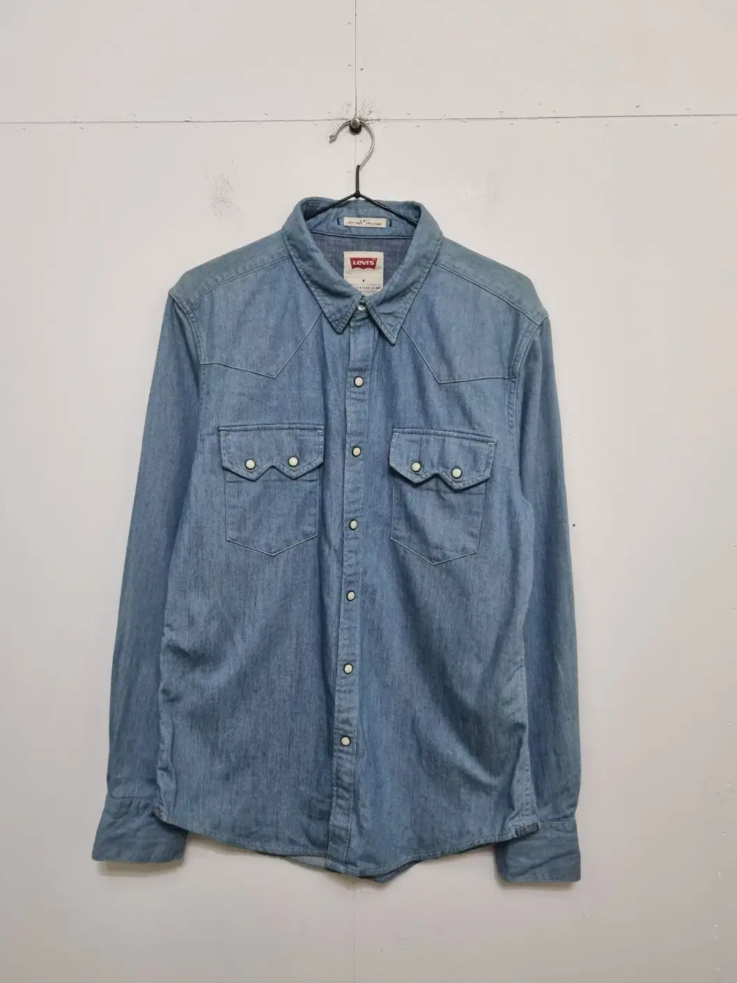 Levi's Slim Fit Denim Long Sleeve Shirt/Unisex M