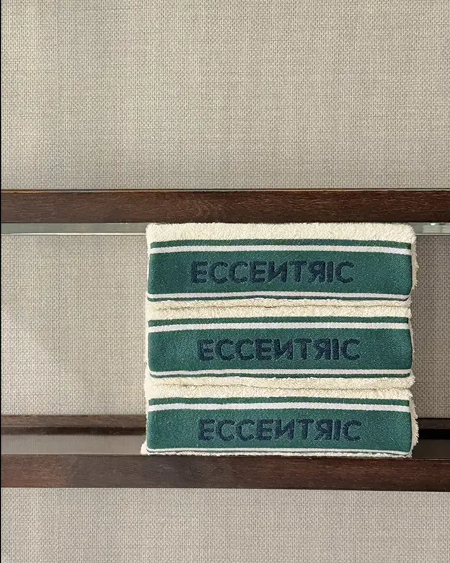 (새상품) 이센트릭 타월 수건 ECCENTRIC TOWEL