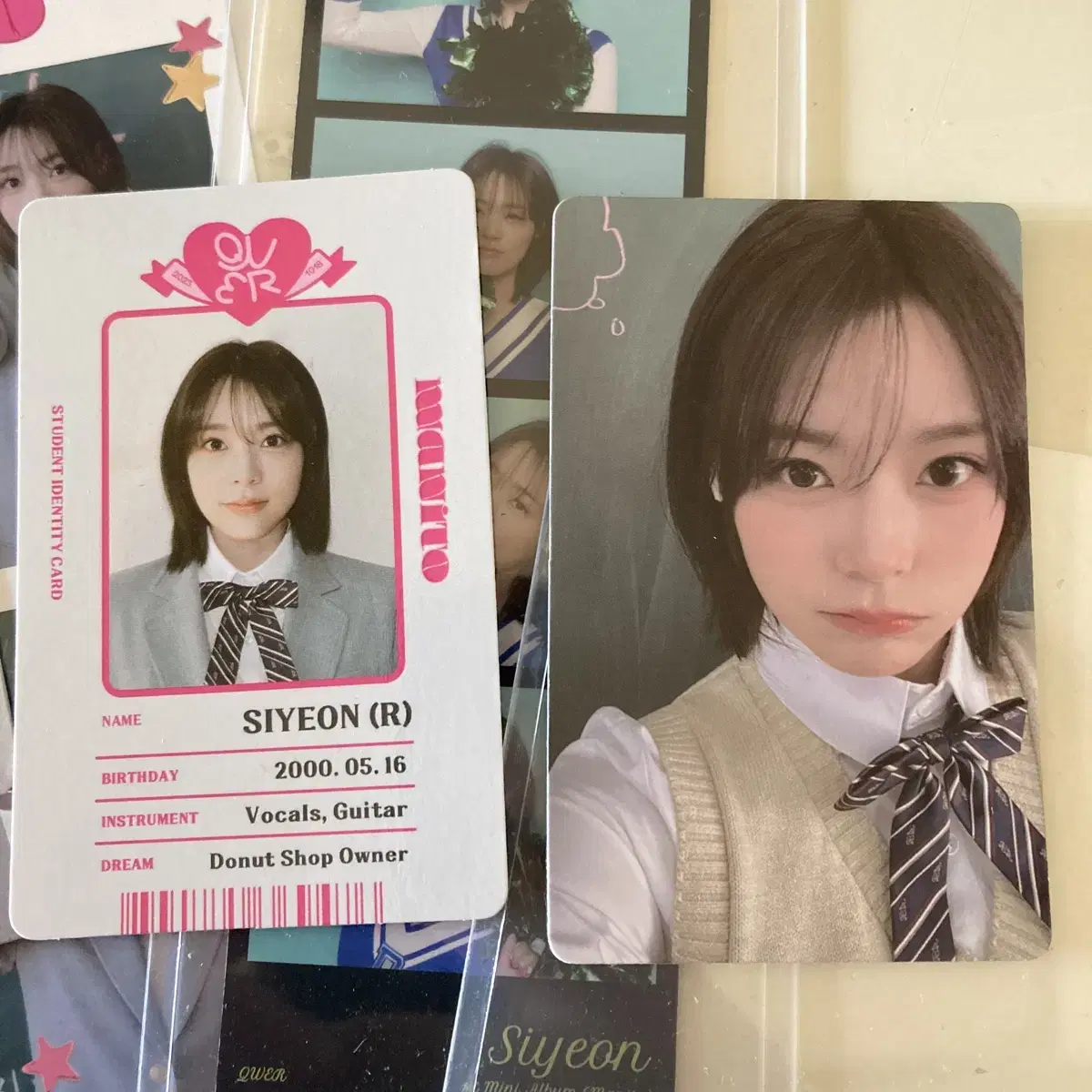 QWER siyeon photocard postcard Ishisa Chodan hina Magenta