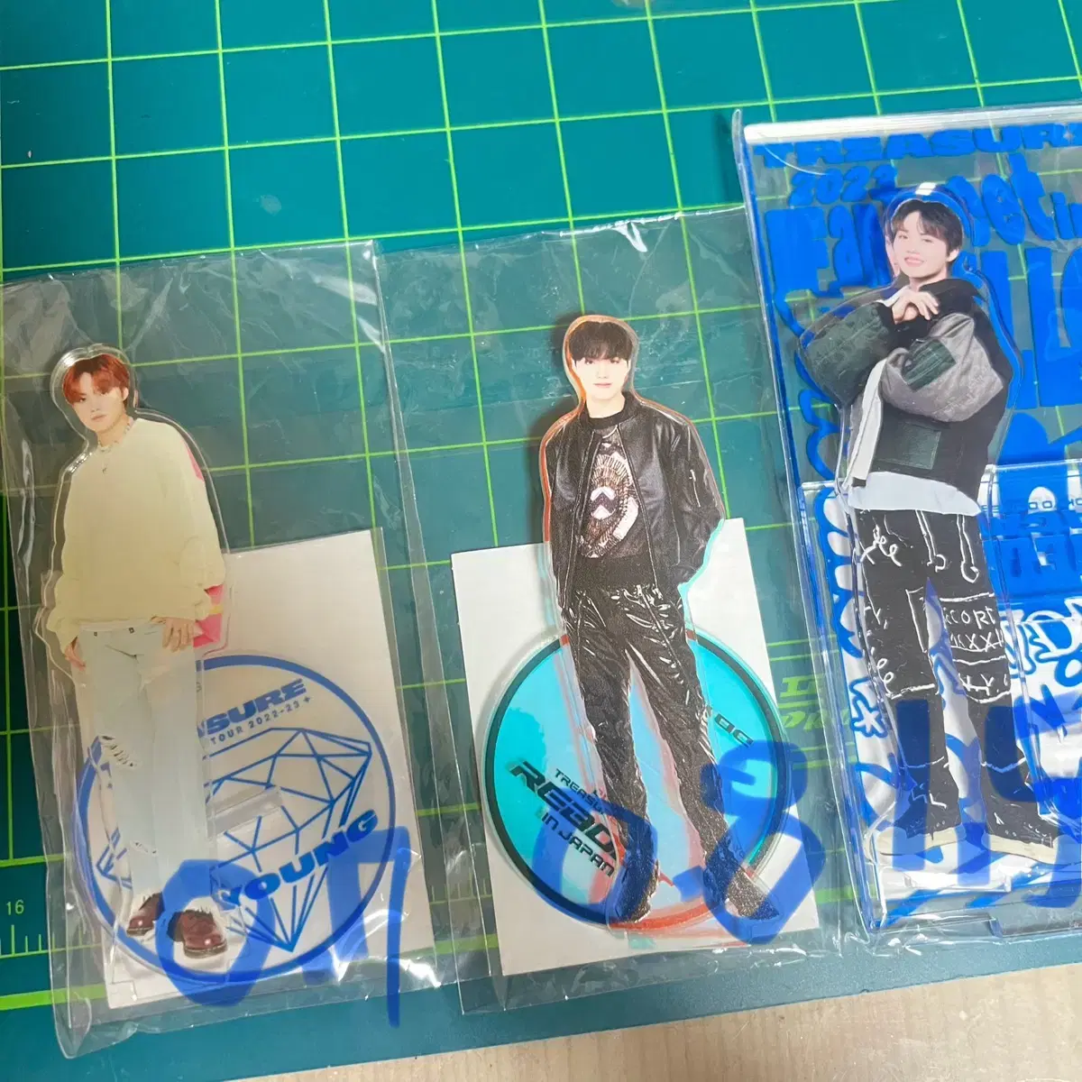 Treasure doyoung Japan Only acrylic Stand