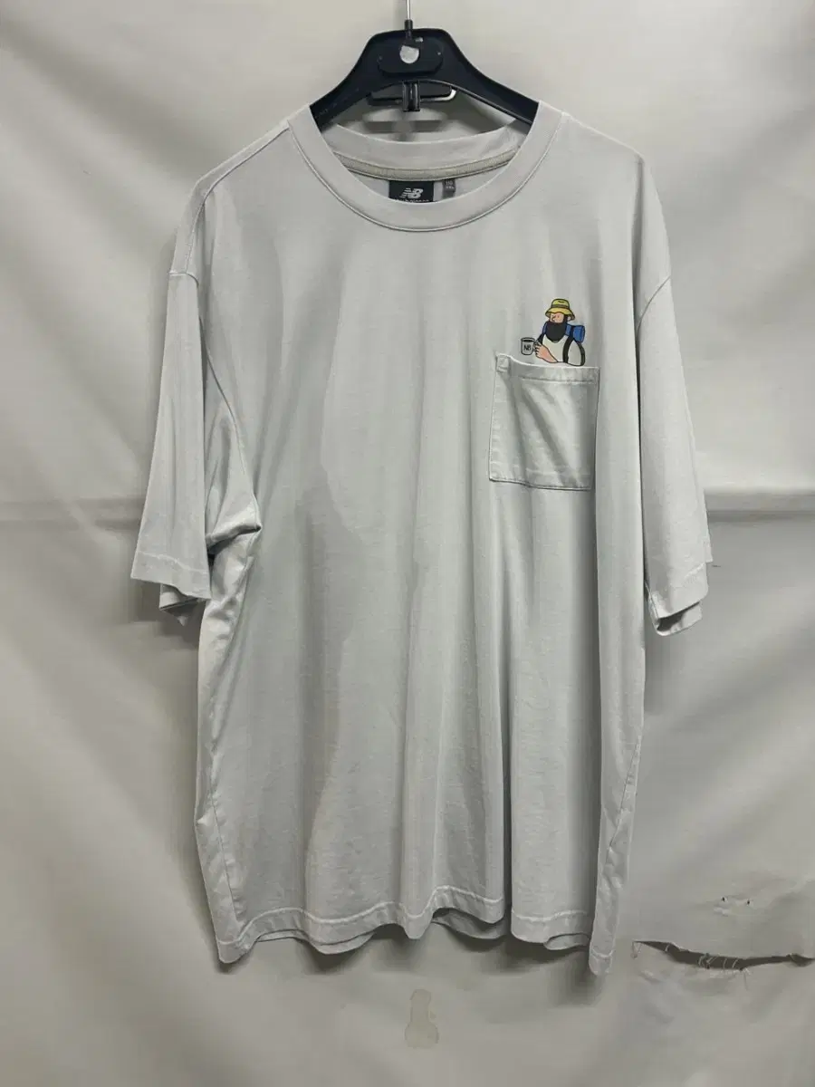 (XXL) New Balance Vahn Short Sleeve Tee