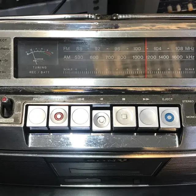 SONY CF 580 fm Stereo Cassette Radio