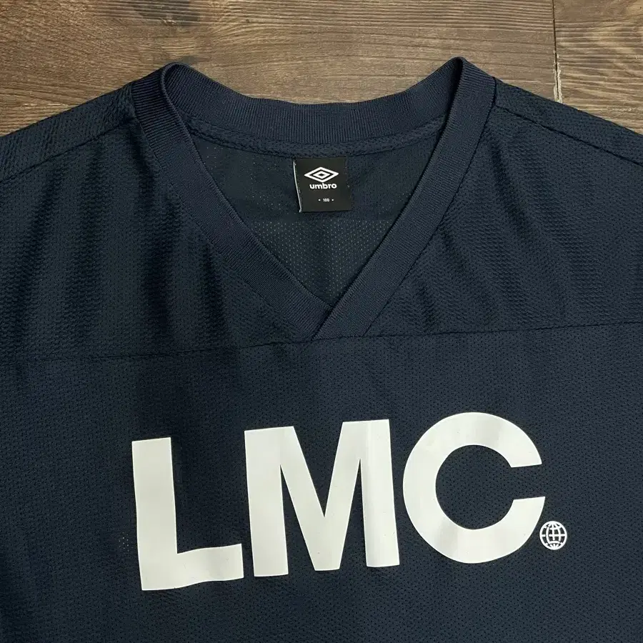 100 엄브로 LMC 메쉬 반팔 져지 네이비