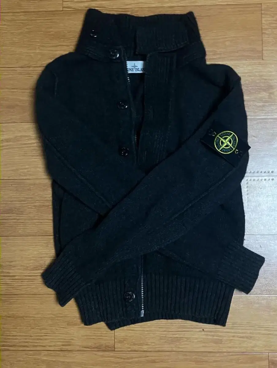 Stone Island Rams Wool Knit CardiganSize Small