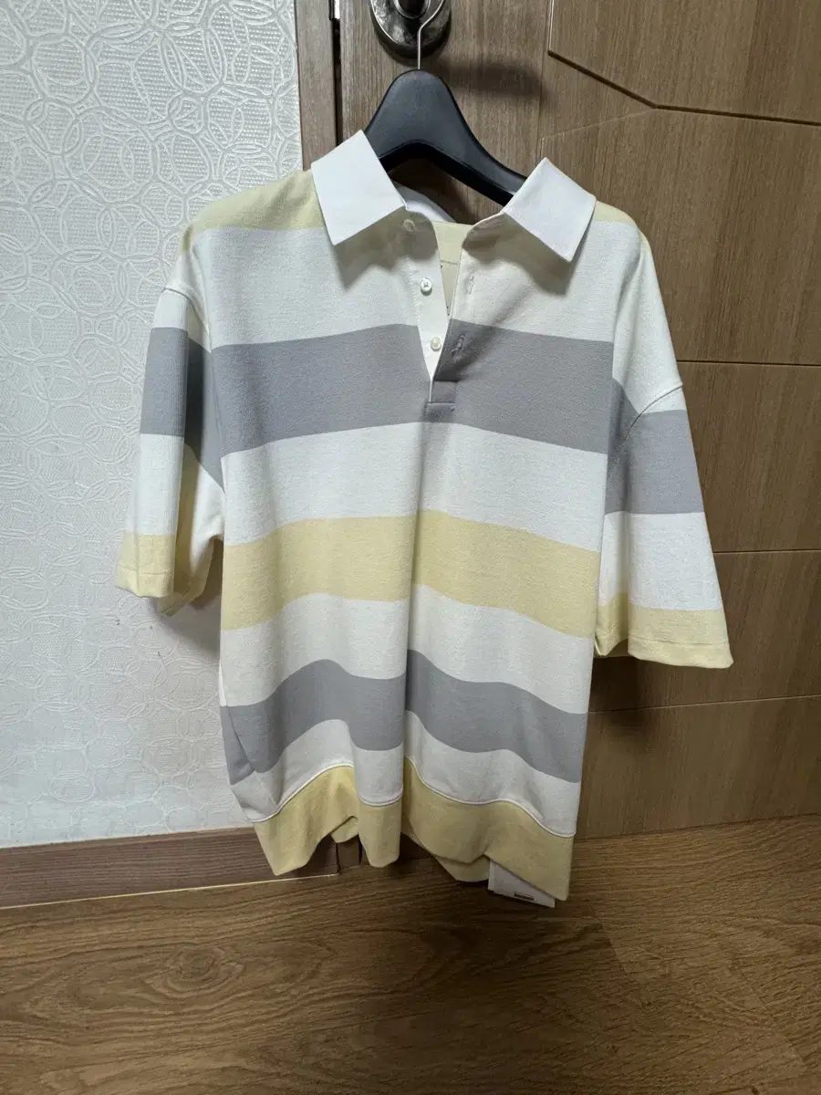 Pottery Short Sleeve Rugby T-Shirt Size 2